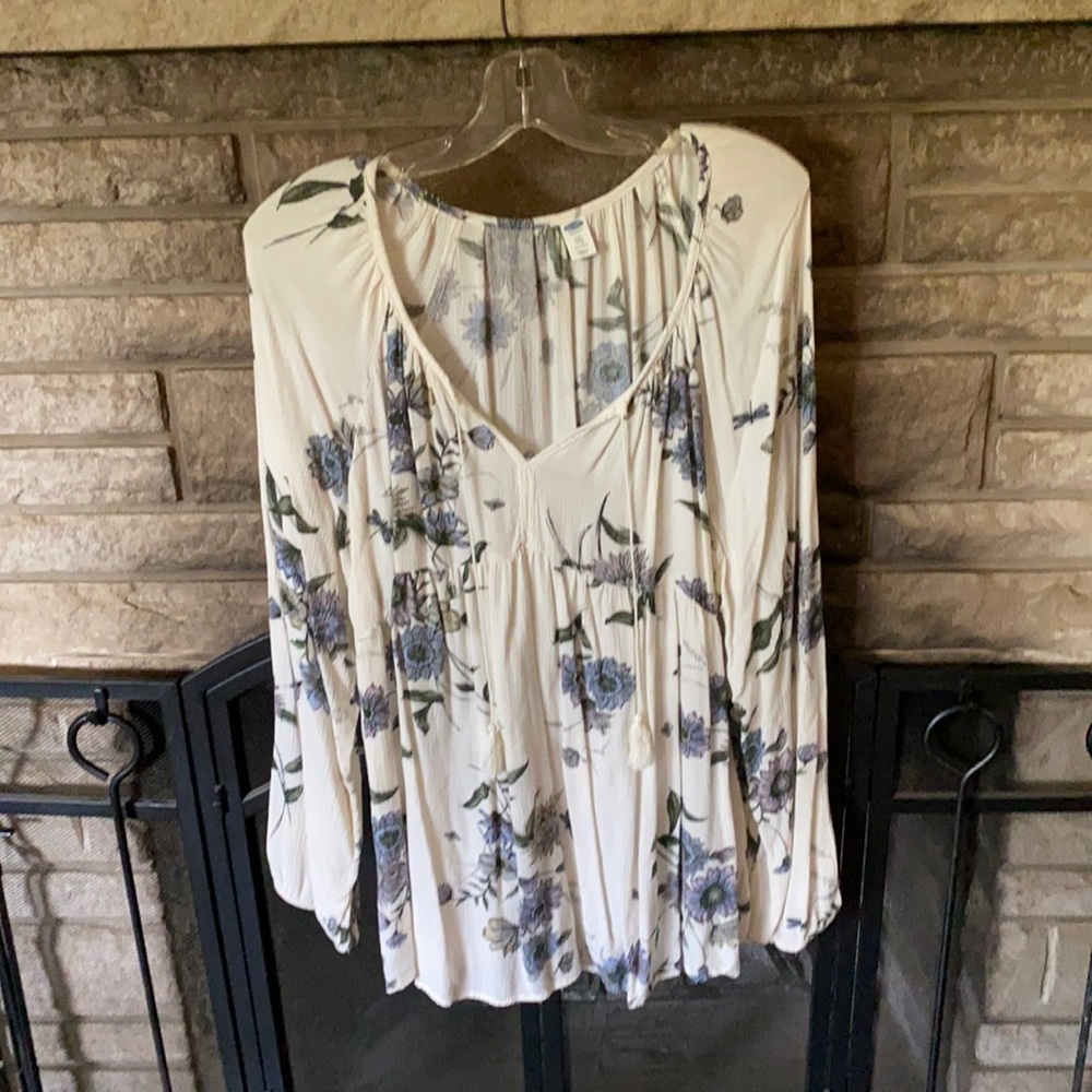 Old Navy top
